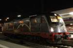 br183---es64-u4/304771/alex-183-001-175-deutsche-eisenbahn Alex 183 001 '175 Deutsche Eisenbahn' wartet am Abend des 9.11.13 in Mnchen Hbf auf ihren Zug.